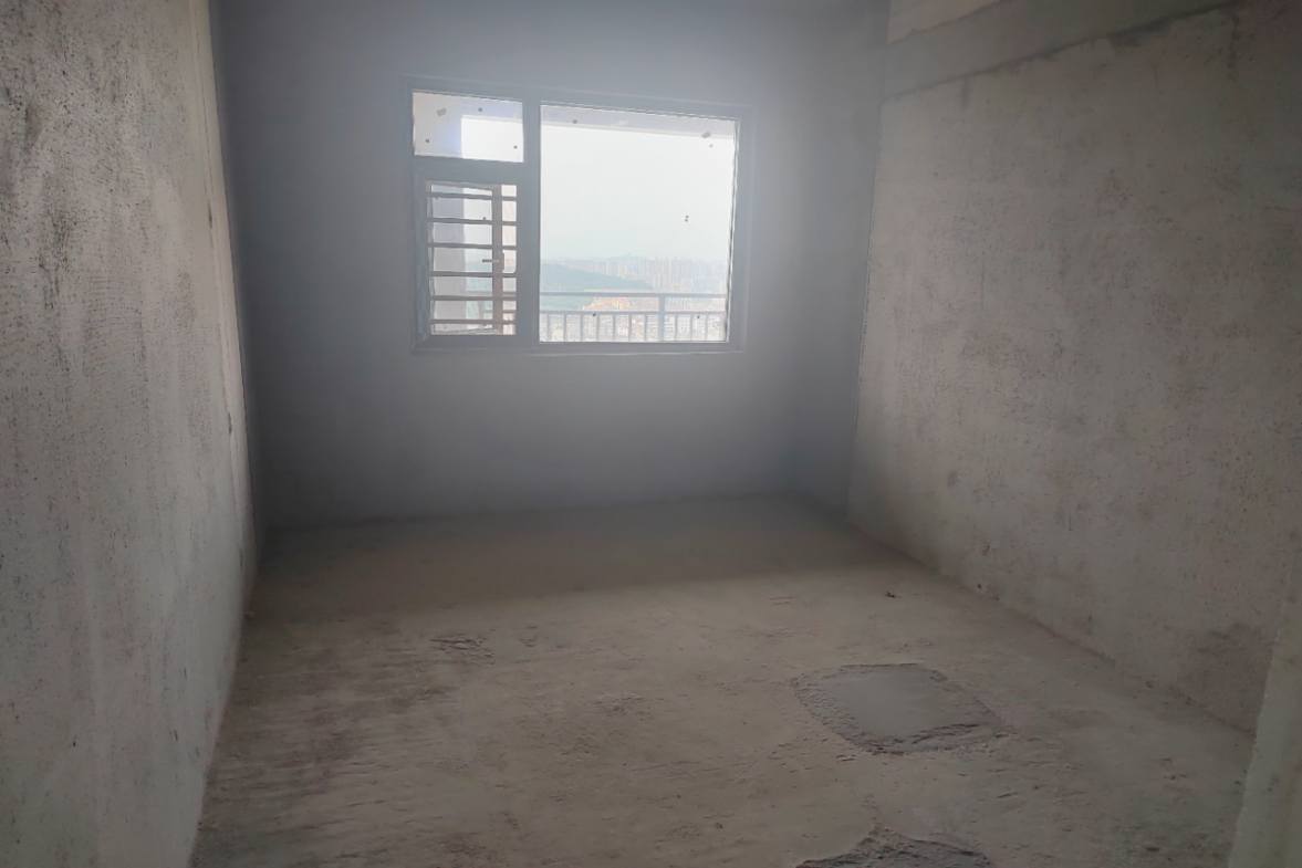 三一街区  0室0厅0卫    69.8万客厅