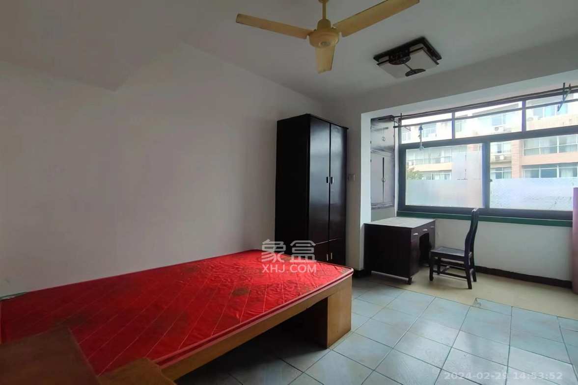 长潭路散盘 2室1厅1卫 900.0元/月 长潭路散盘 2室1厅1卫 900.0元/月室内图