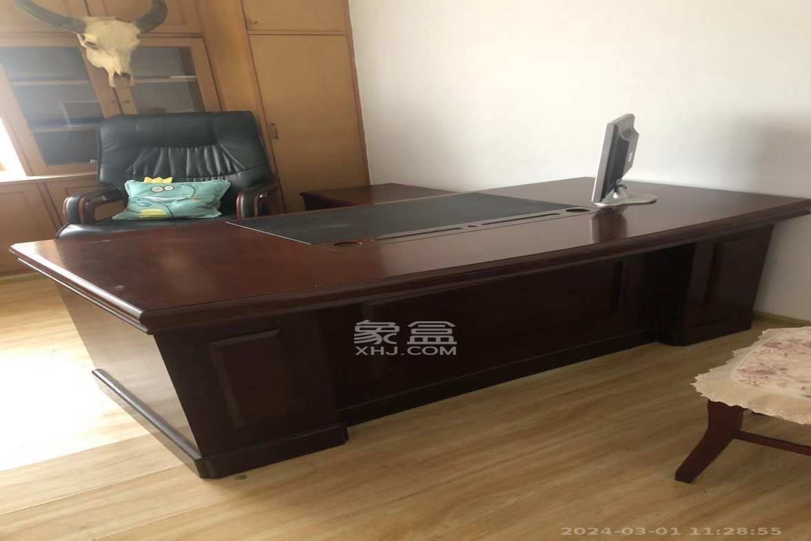 东成大厦  3室1厅1卫   3200.00元/月室内图