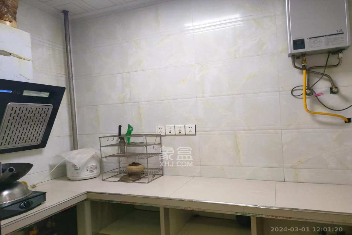 华悦城  3室2厅1卫    2300.0元/月室内图