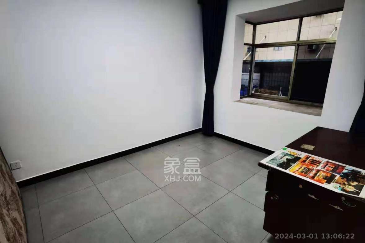 湘绣城  3室2厅1卫   1500.00元/月室内图