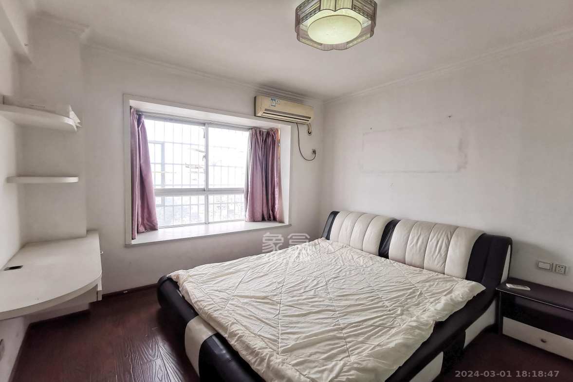 高林金三华邸 2室2厅1卫 1700.0元/月 高林金三华邸 2室2厅1卫 1700.0元/月室内图