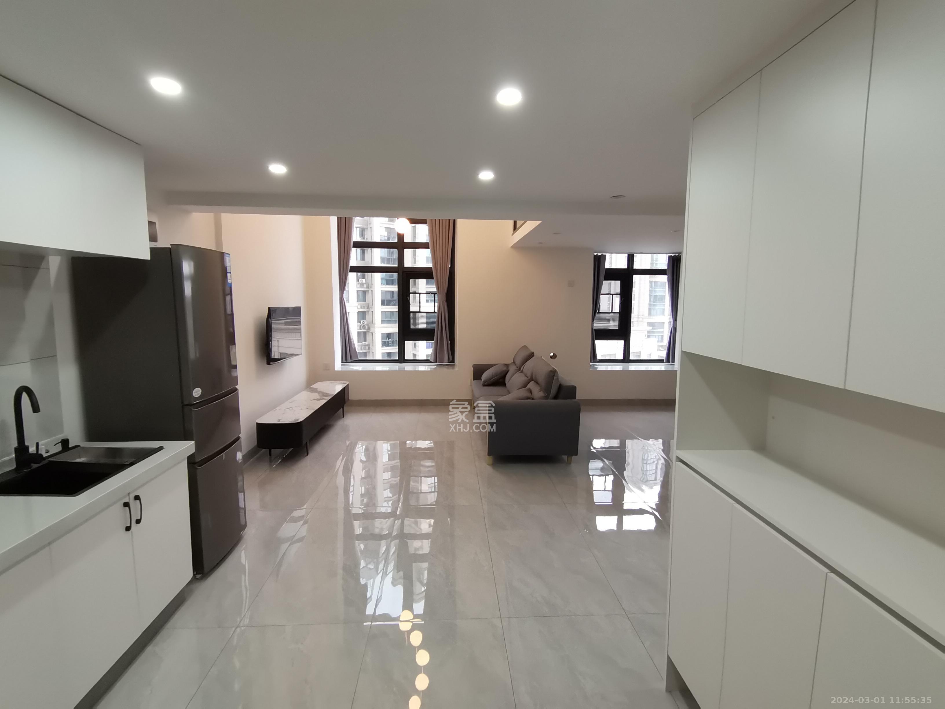 明昇壹城(明昇时代广场)三期 2室1厅1卫 2800.0元/月