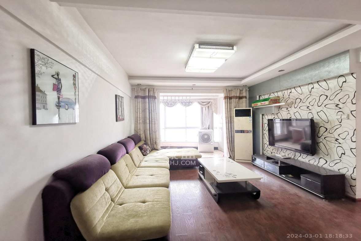 高林金三华邸 2室2厅1卫 1700.0元/月 高林金三华邸 2室2厅1卫 1700.0元/月室内图