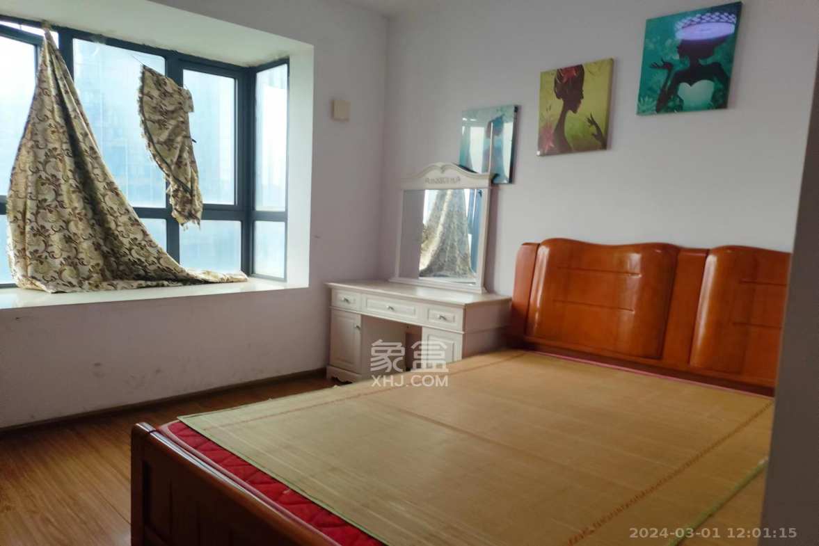 华悦城  3室2厅1卫    2300.0元/月室内图