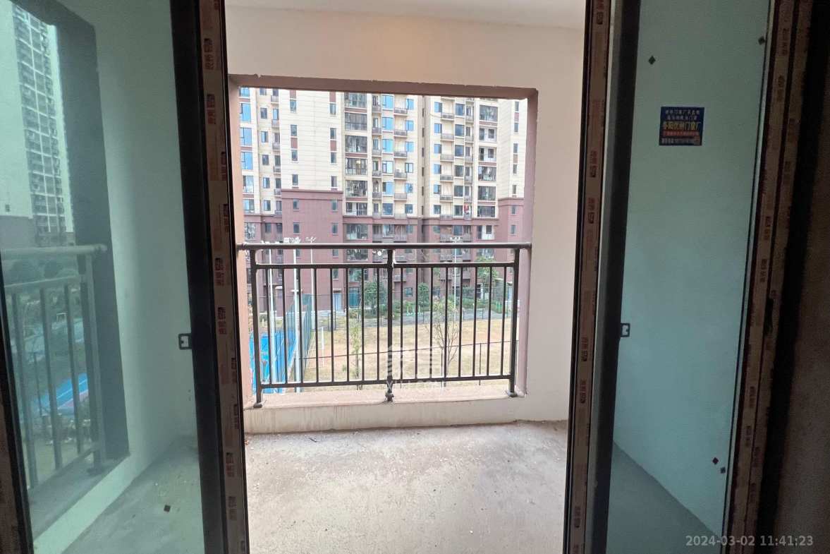 长房明宸府  3室2厅2卫    1000.0元/月室内图