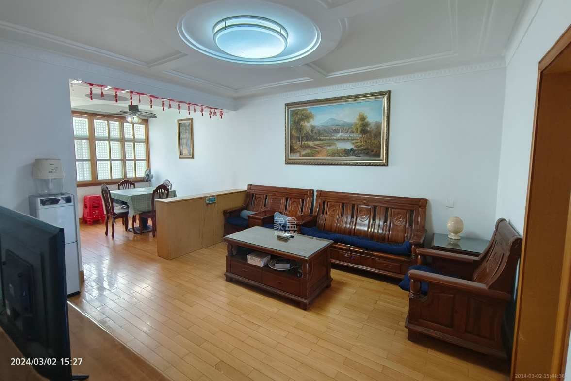 省动物卫生监督所单位房  3室2厅2卫    2800.0元/月室内图