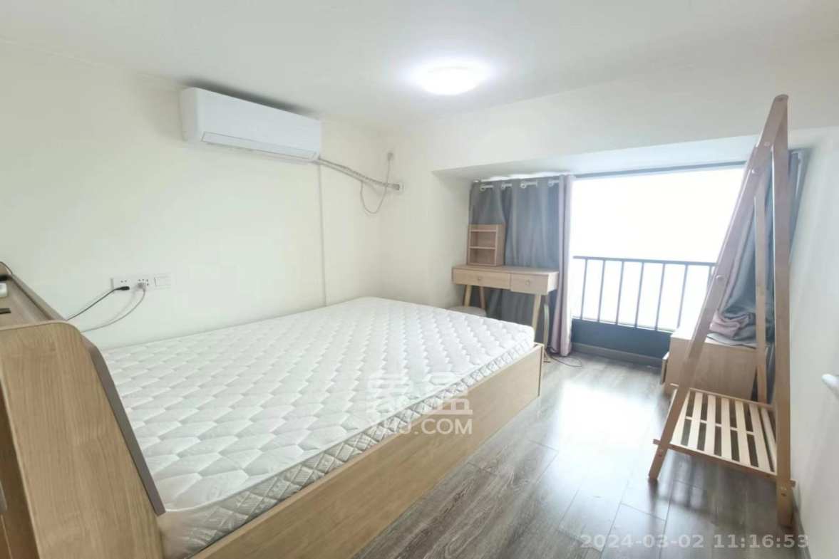 卓越浅水湾  1室1厅1卫   1800.00元/月室内图