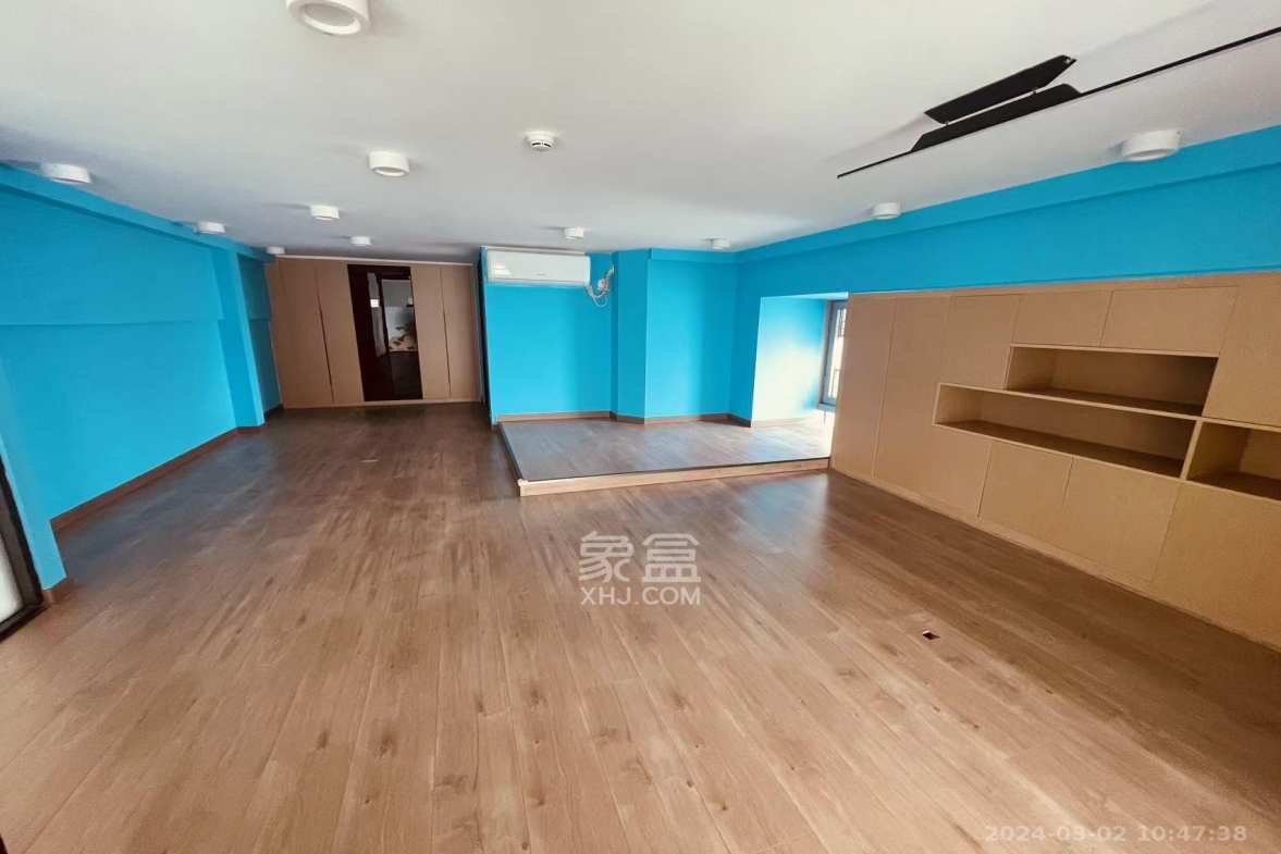 福晟翡翠湾  1室1厅1卫   7800.00元/月室内图
