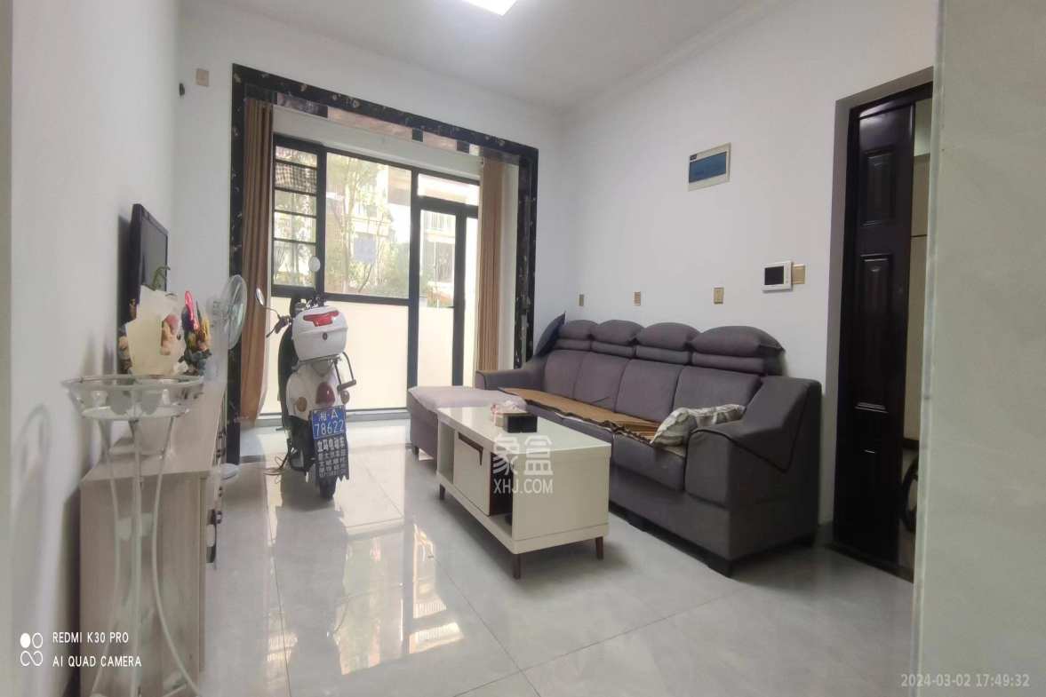 金谷豪庭 3室2厅2卫 1800.0元/月 金谷豪庭 3室2厅2卫 1800.0元/月室内图