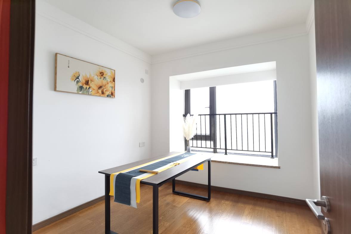 融创九樾府  4室2厅2卫    4500.0元/月 融创九樾府  4室2厅2卫    4500.0元/月室内图