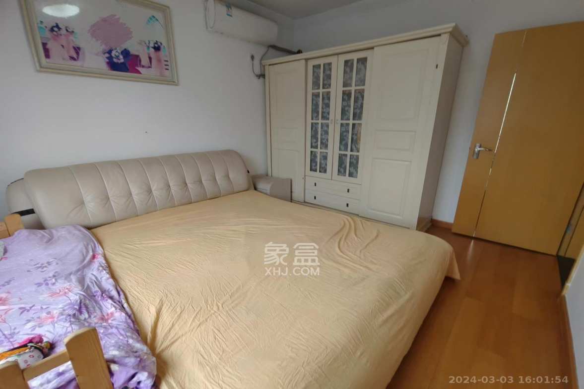 中海国际四期  3室2厅1卫    2300.0元/月 中海国际四期  3室2厅1卫    2300.0元/月室内图