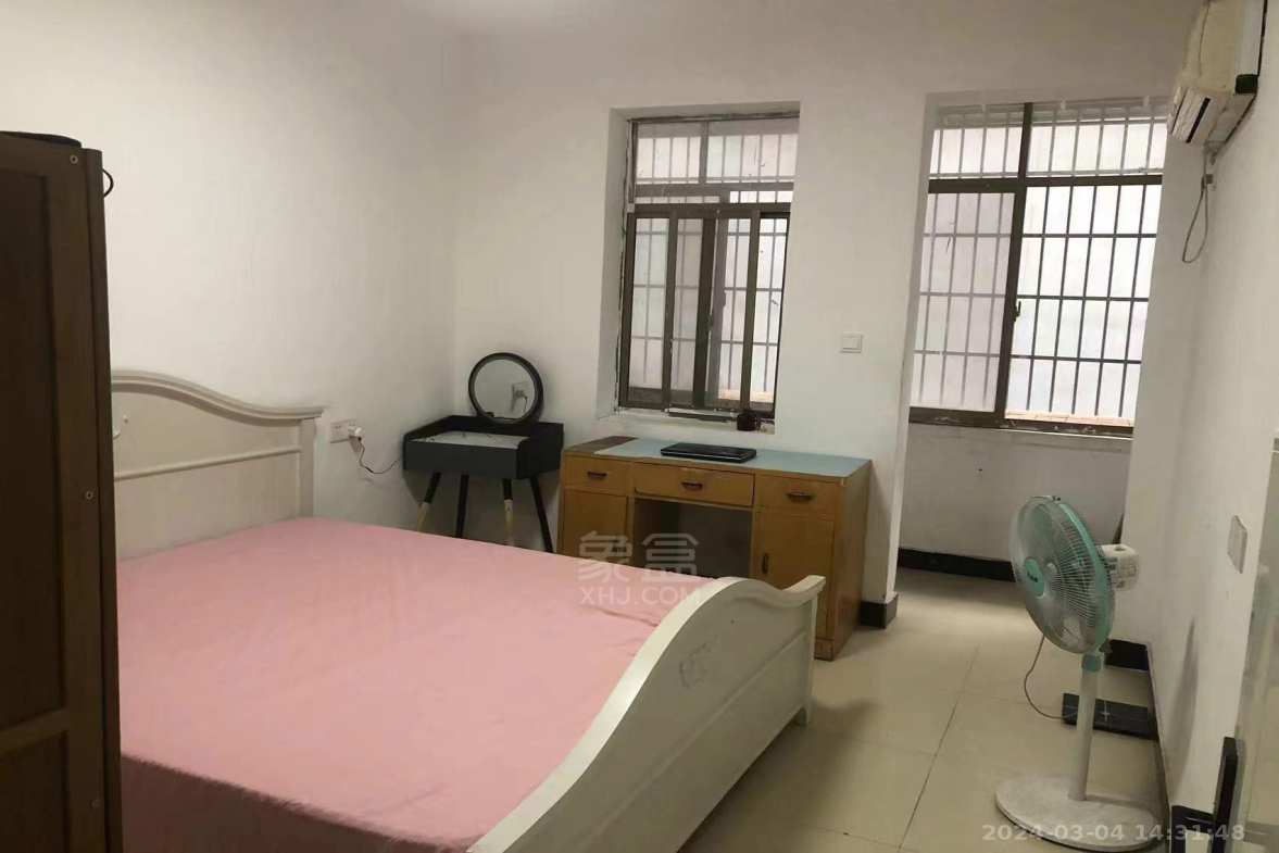 学堂冲一村  2室1厅1卫    1000.0元/月 学堂冲一村  2室1厅1卫    1000.0元/月室内图