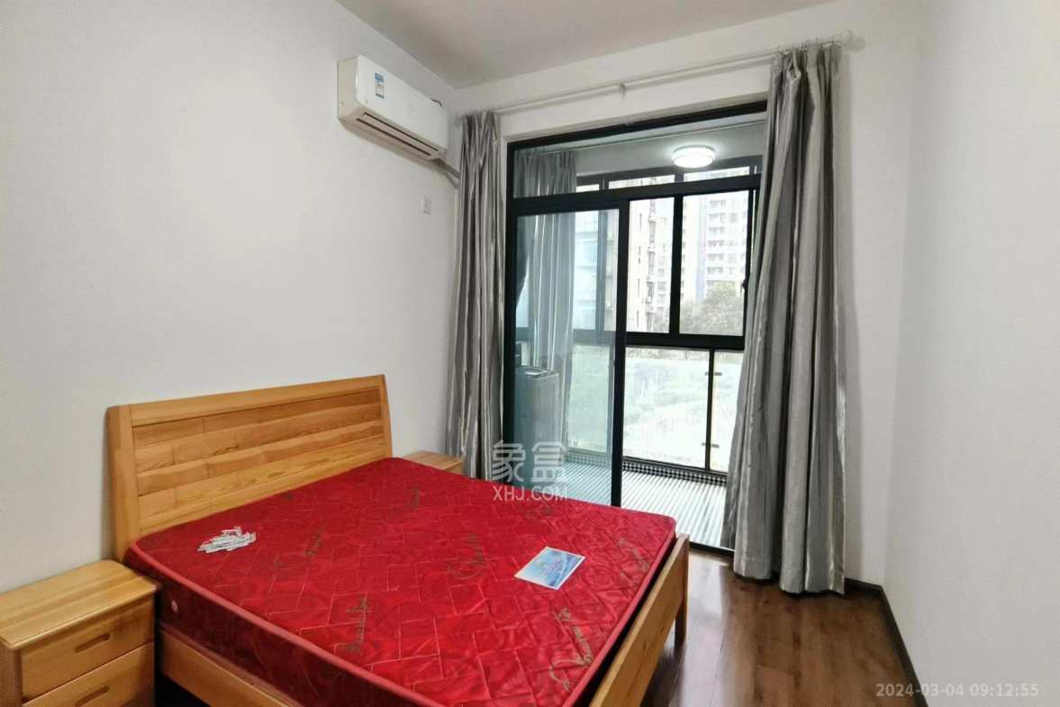 湘江世纪城融江苑  3室2厅2卫    2200.0元/月室内图