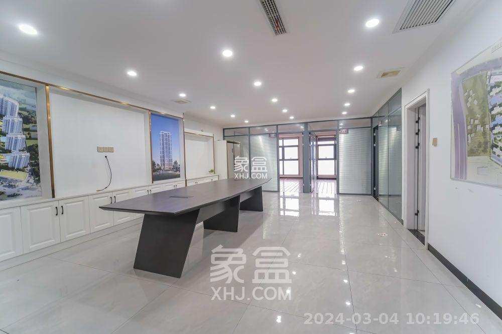 和悦城(蟠龙景苑)  3室2厅2卫    6500.0元/月室内图