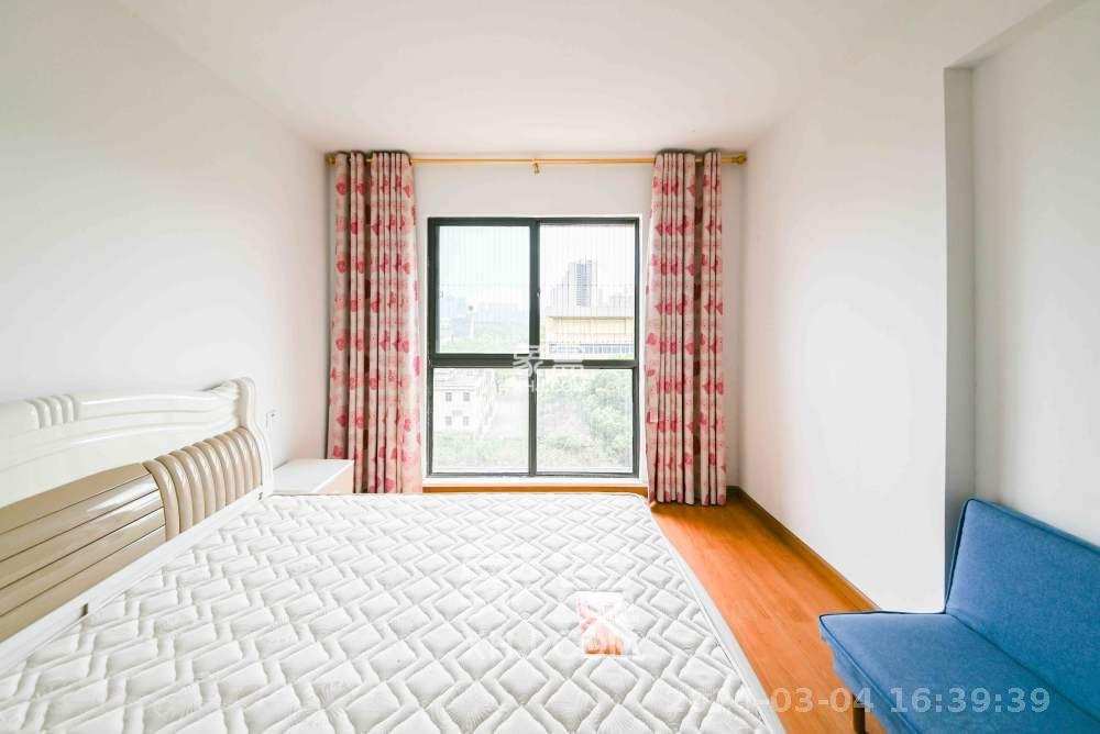 优山美地  3室2厅2卫    2500.0元/月室内图