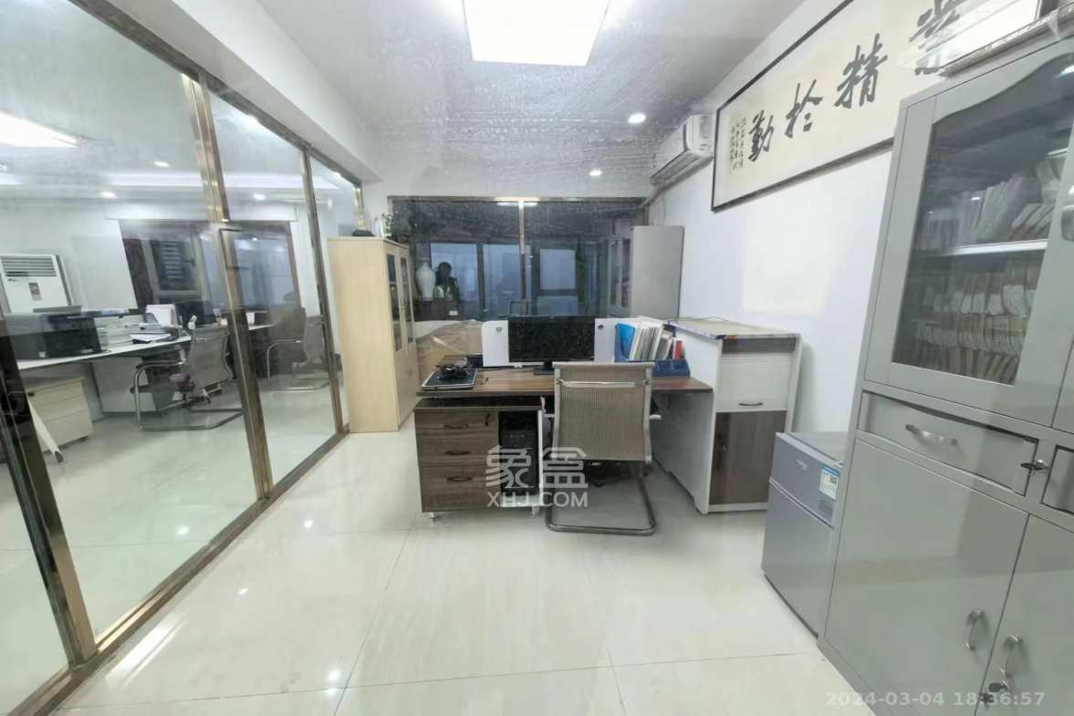 潮宗御苑  4室2厅2卫    15000.0元/月室内图