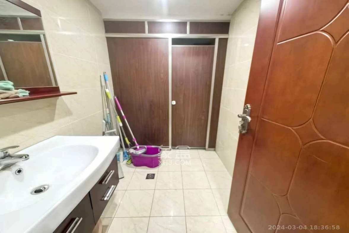 潮宗御苑  4室2厅2卫    15000.0元/月室内图