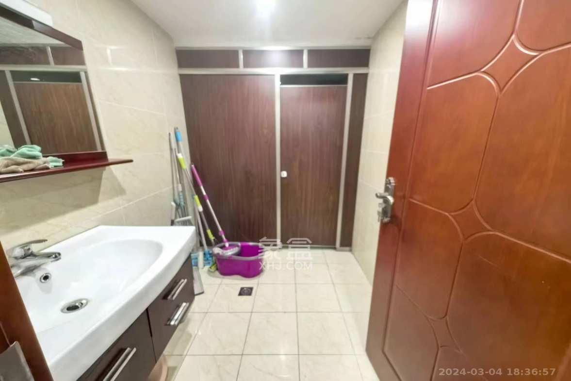 潮宗御苑  4室2厅2卫    15000.0元/月室内图