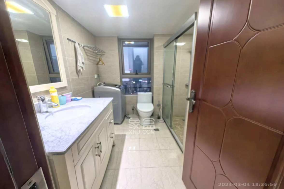 潮宗御苑  4室2厅2卫    15000.0元/月室内图