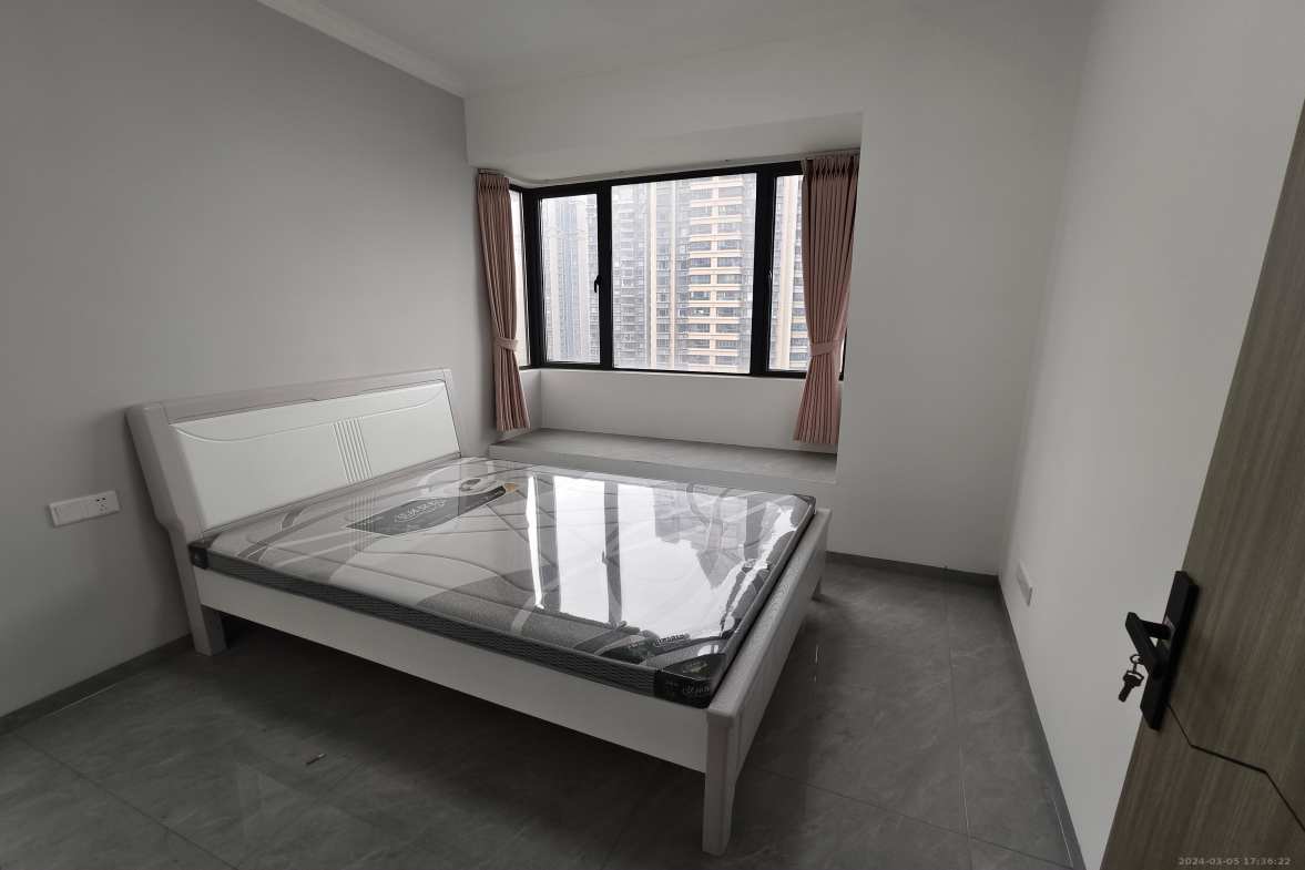 奥园养生城 4室2厅1卫 1900.0元/月 奥园养生城 4室2厅1卫 1900.0元/月室内图