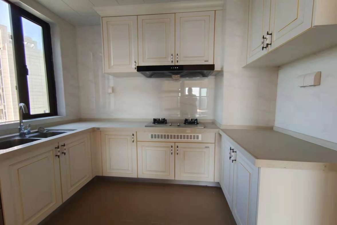 碧桂园娄星府  4室2厅1卫    96.8万 碧桂园娄星府  4室2厅1卫    96.8万客厅