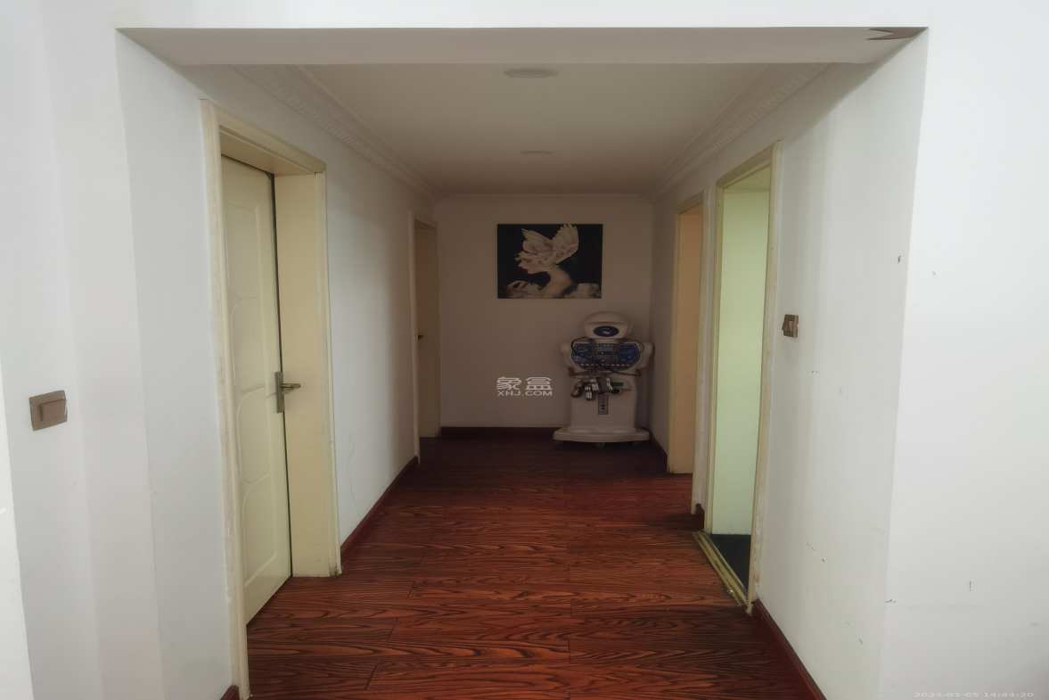 东方芙蓉  3室2厅2卫   3600.00元/月室内图