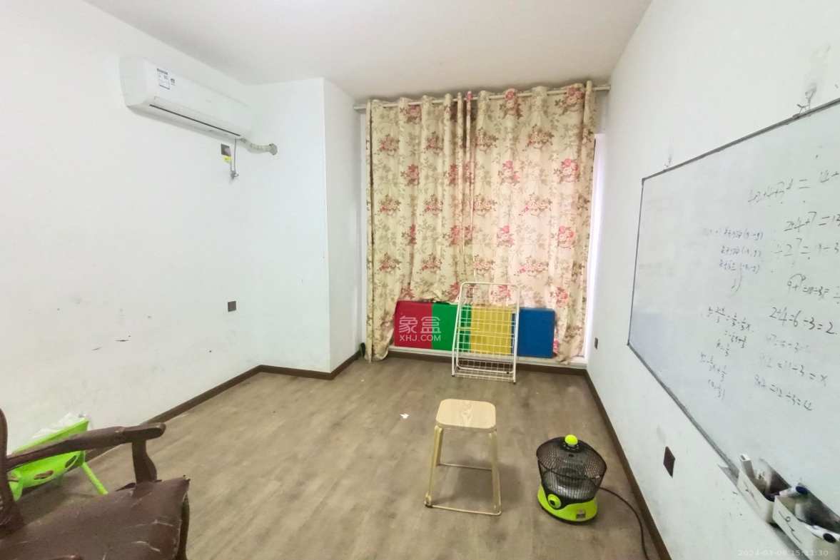 融科东南海  4室2厅2卫    4600.0元/月小区图