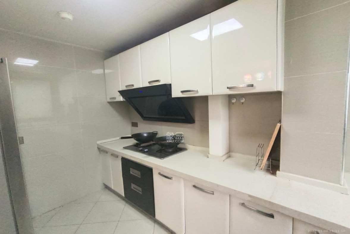 融科东南海  4室2厅2卫    4600.0元/月户型图