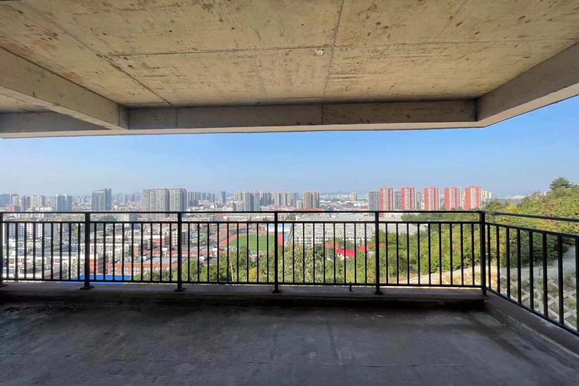 石化大院  4室2厅2卫   80.00万室内图