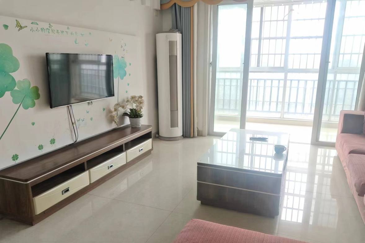 秀峰湖新岸  2室2厅1卫   1500.00元/月室内图