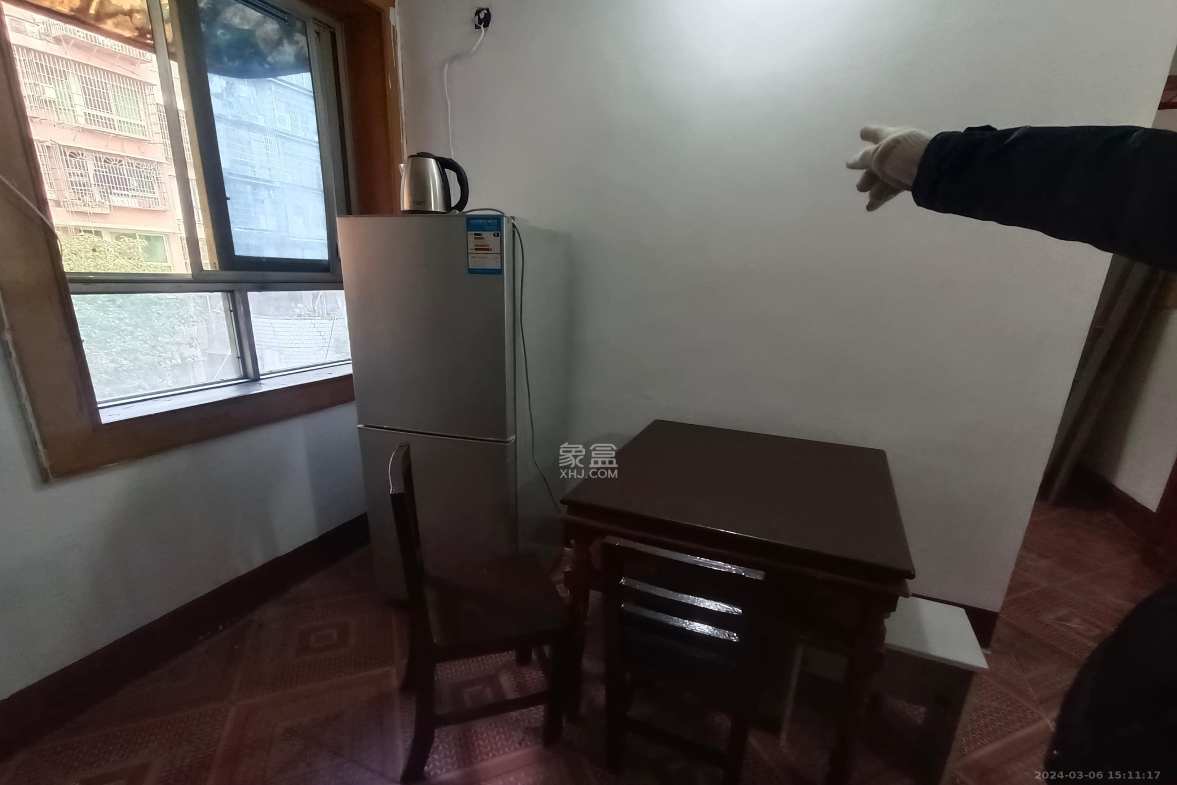 新兴小区（杨家山社区）  3室1厅1卫   1500.00元/月室内图