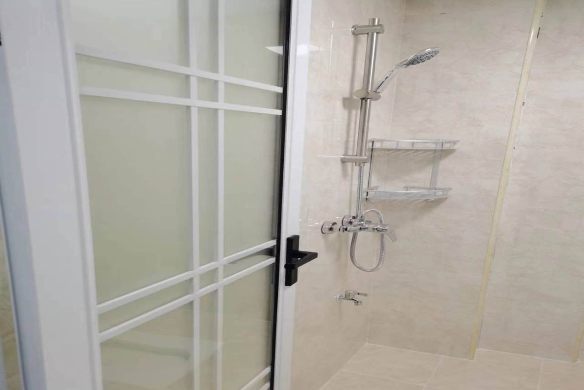 盛世时代广场 1室1厅1卫 1500.00元/月 盛世时代广场 1室1厅1卫 1500.00元/月室内图