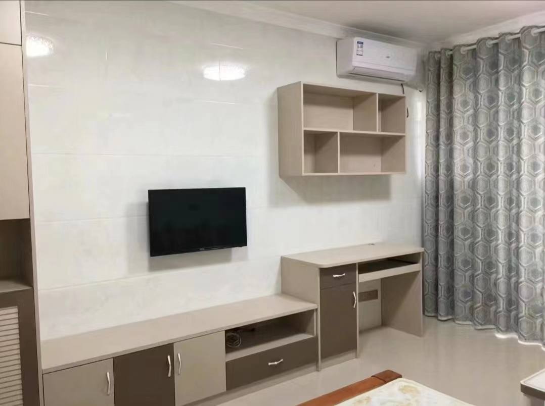 盛世时代广场 1室1厅1卫 1300.0元/月 盛世时代广场 1室1厅1卫 1300.0元/月室内图