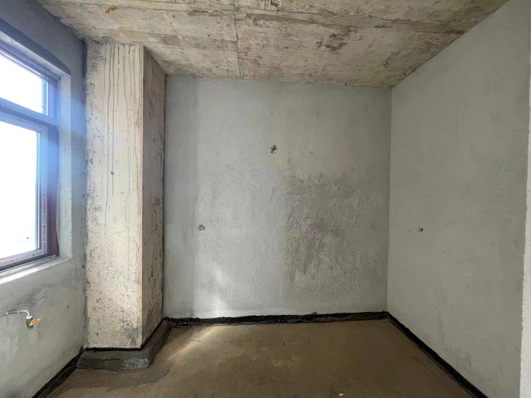 石化大院  4室2厅2卫   80.00万