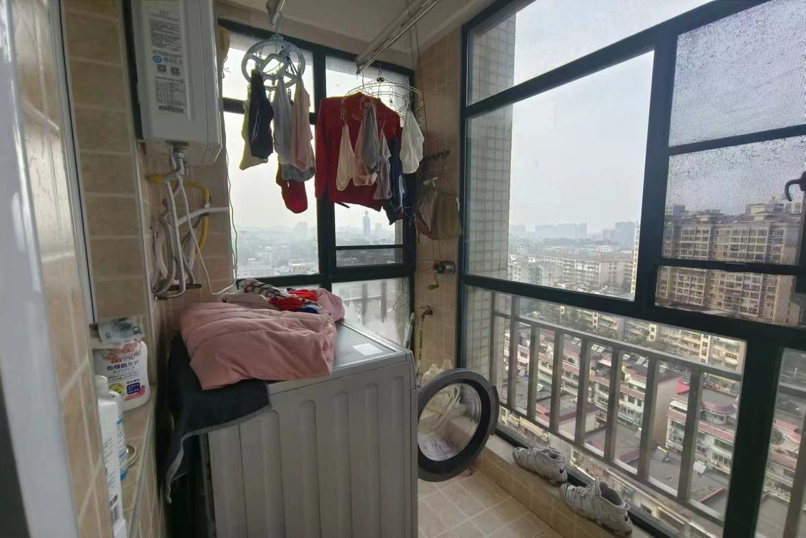 北美阳光城  4室2厅2卫   78.00万室内图
