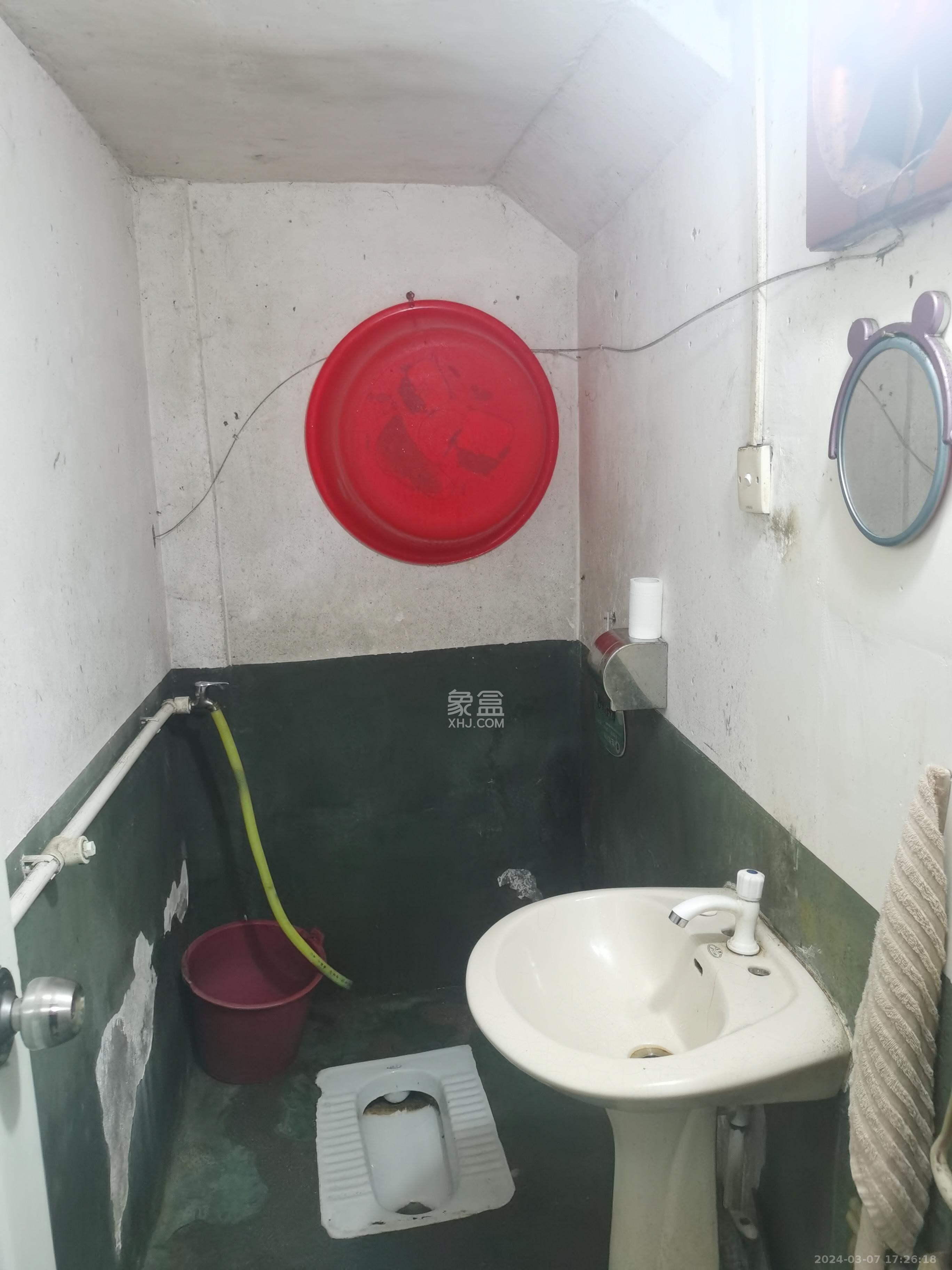 开源鑫阁   57.0㎡      2000.0元/月室内图