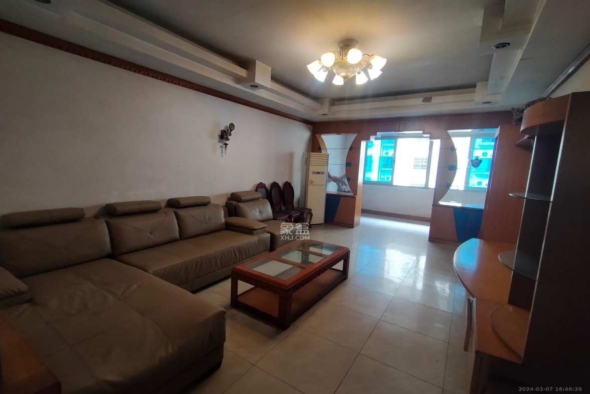 国家安全局单位房 3室2厅2卫 2200.0元/月 国家安全局单位房 3室2厅2卫 2200.0元/月室内图