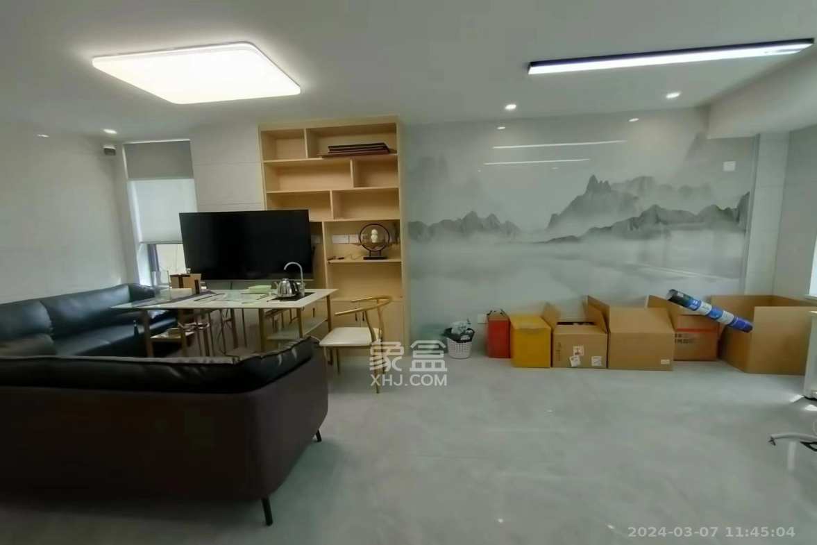 永宏万家里 5室3厅3卫 8800.0元/月 永宏万家里 5室3厅3卫 8800.0元/月室内图