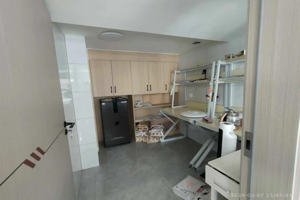 永宏万家里 5室3厅3卫 8800.0元/月 永宏万家里 5室3厅3卫 8800.0元/月室内图