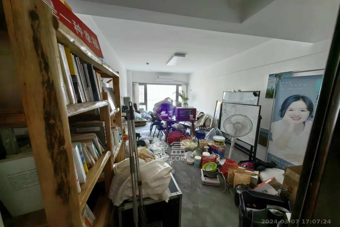 保利天禧EF区  1室1厅1卫    6000.0元/月室内图1