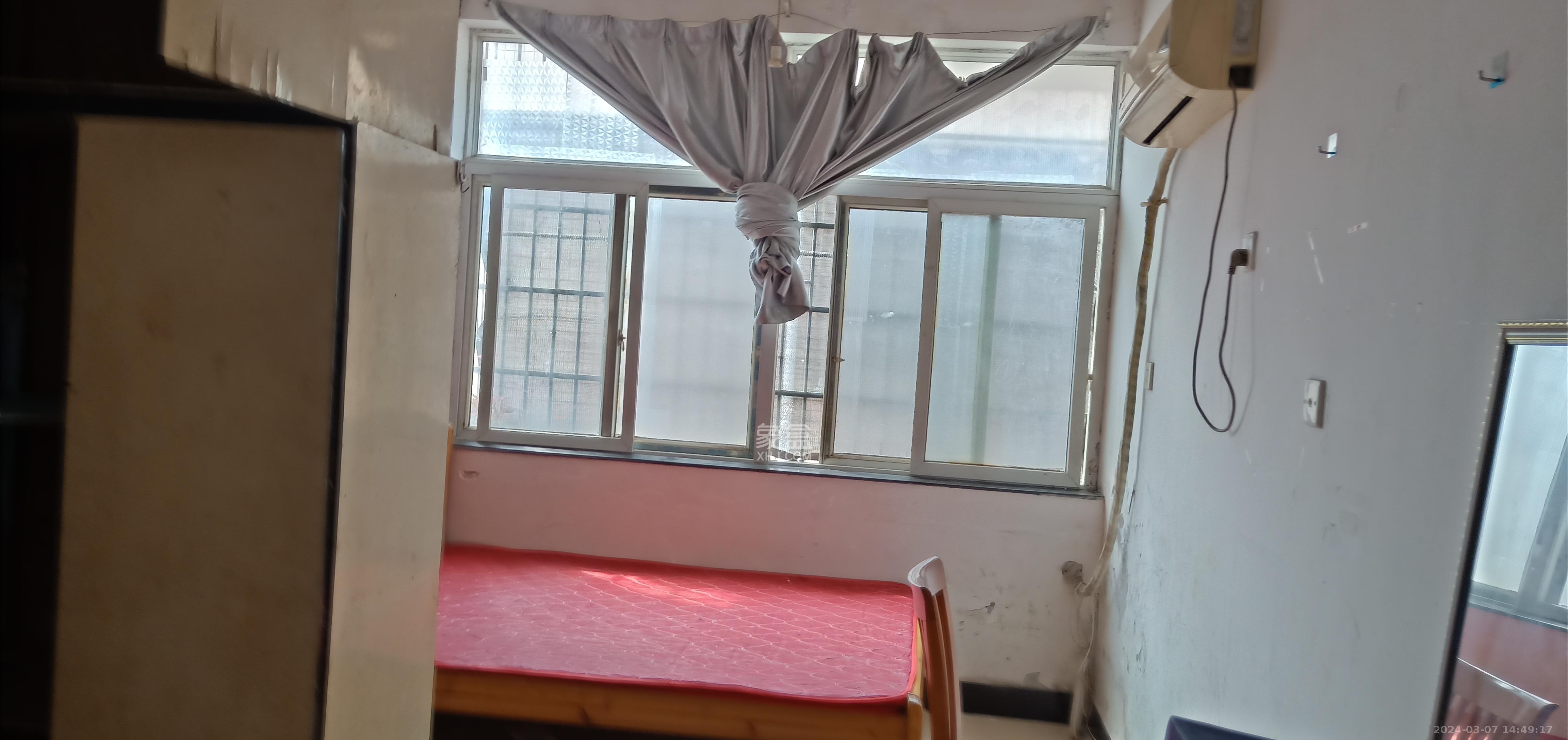 泉塘小区  2室2厅1卫    1200.0元/月