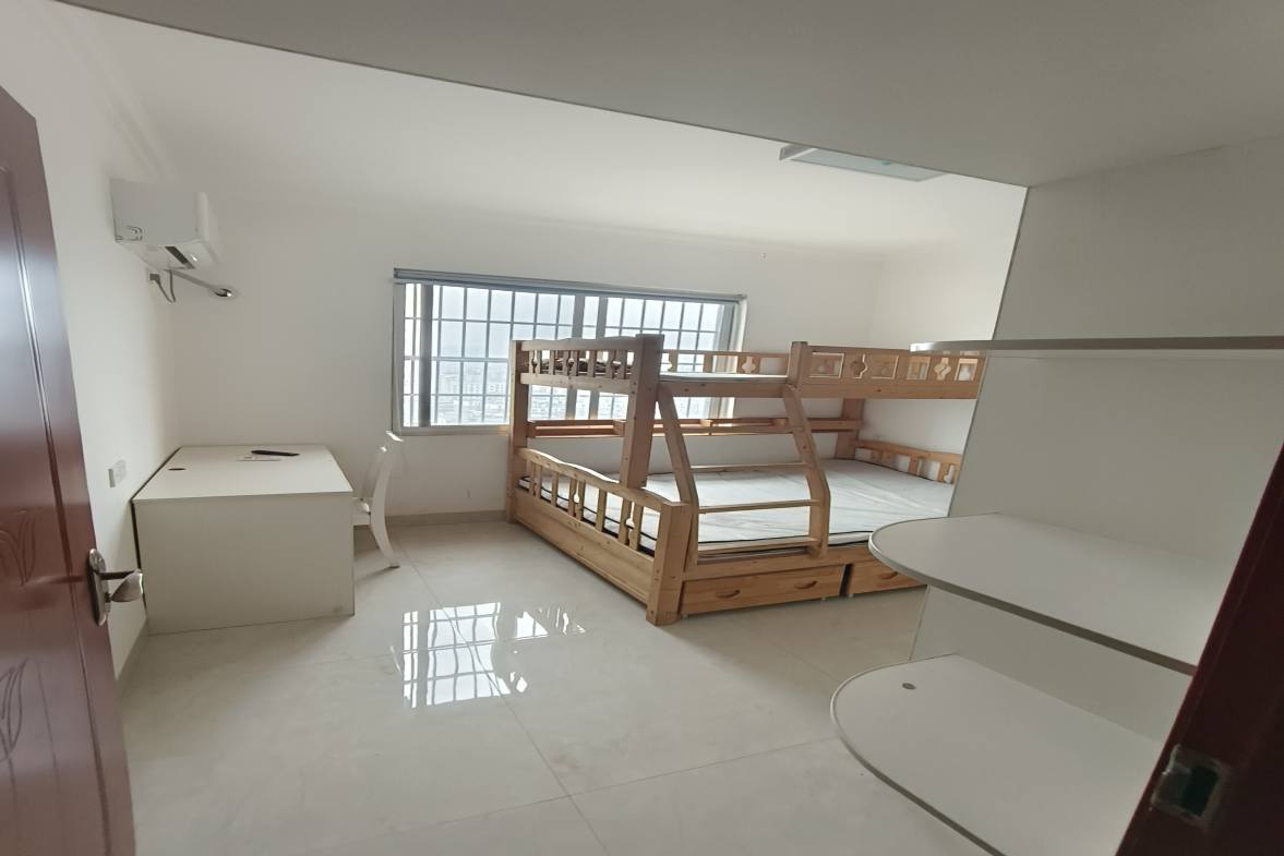 宇元万向城  2室2厅1卫   1800.00元/月室内图