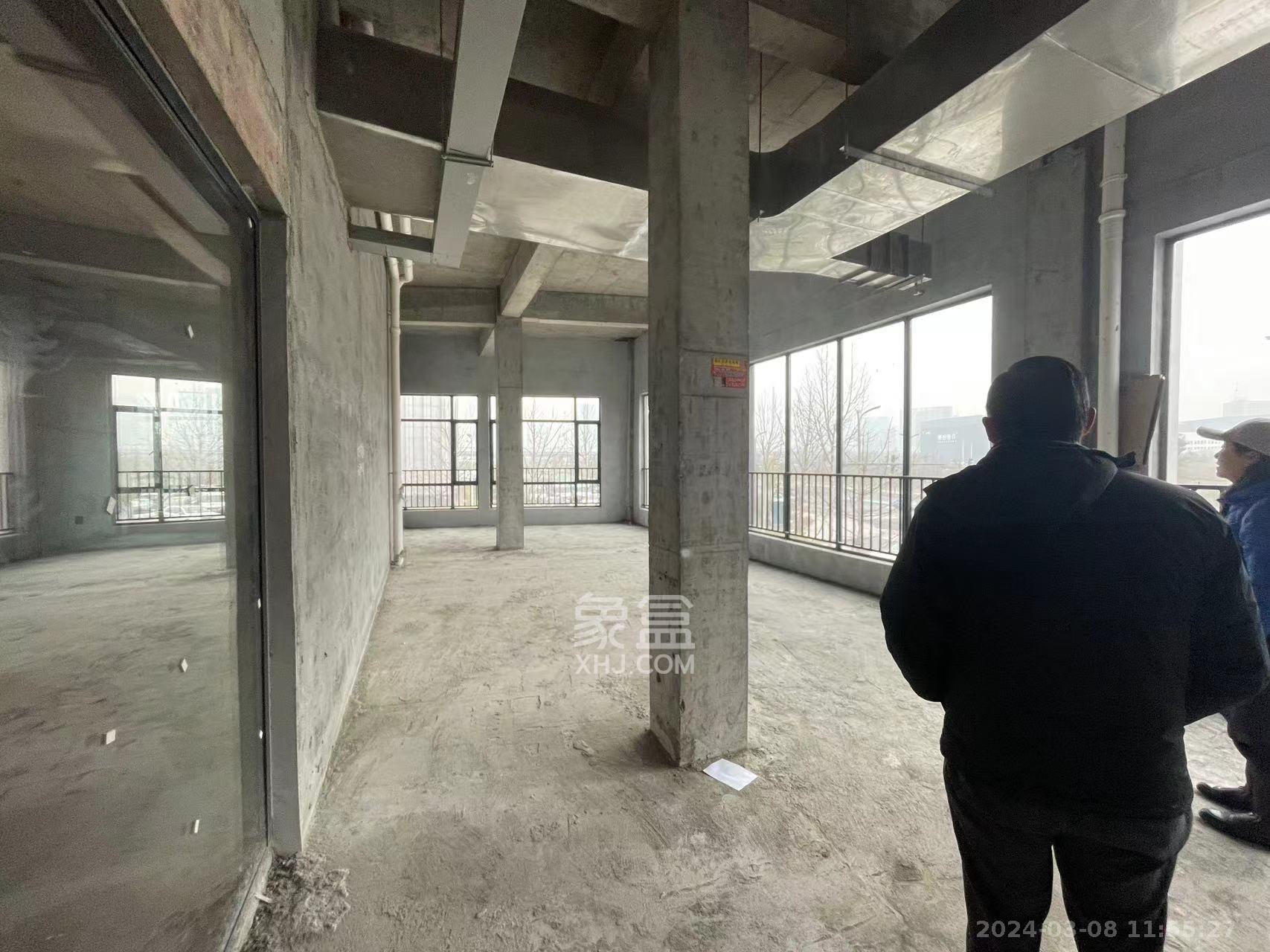 金源府   100.0㎡      7000.0元/月室内图