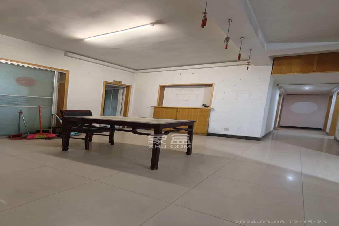 紫薇鑫园  4室2厅2卫    3600.0元/月室内图1