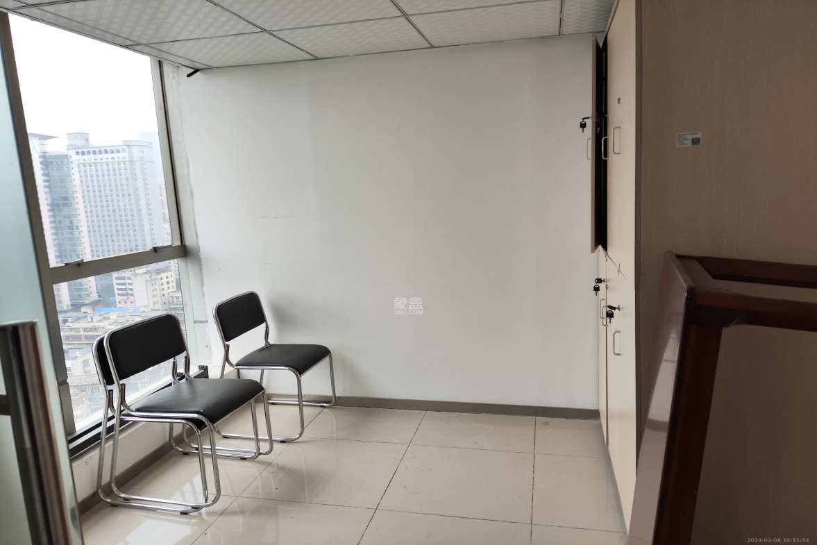 亚大时代大厦 1室1厅1卫 12800.0元/月 亚大时代大厦 1室1厅1卫 12800.0元/月室内图