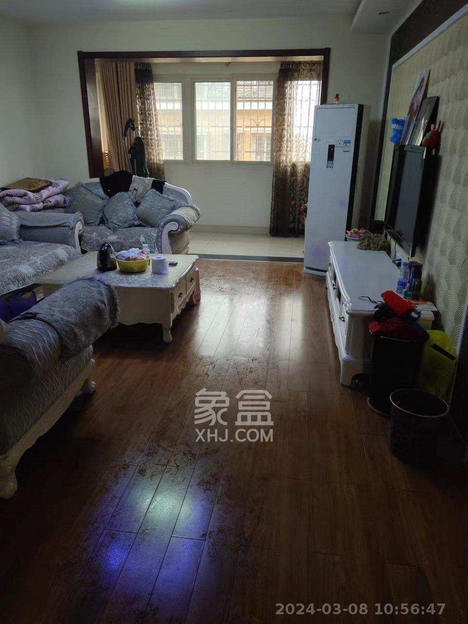 景环小区  4室2厅1卫   2200.00元/月室内图