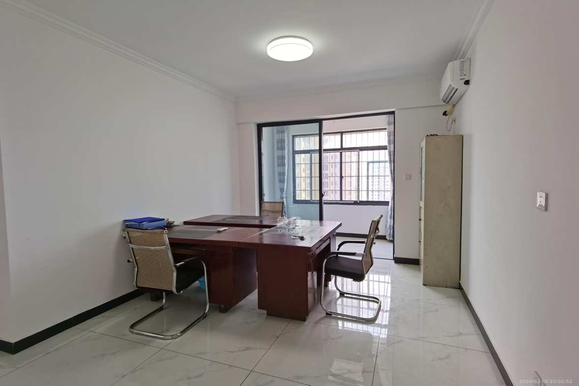 保利东郡  3室2厅2卫    1900.0元/月室内图