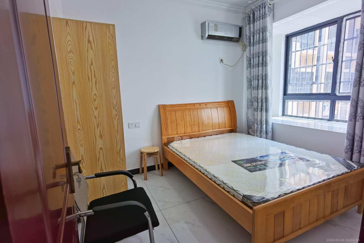 保利东郡  3室2厅2卫    1900.0元/月室内图