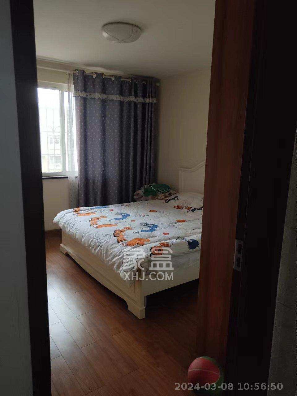 景环小区  4室2厅1卫   2200.00元/月室内图